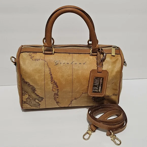 Alviero Martini PRIMA CLASSE | Bags | Authentic Alviero Martini 